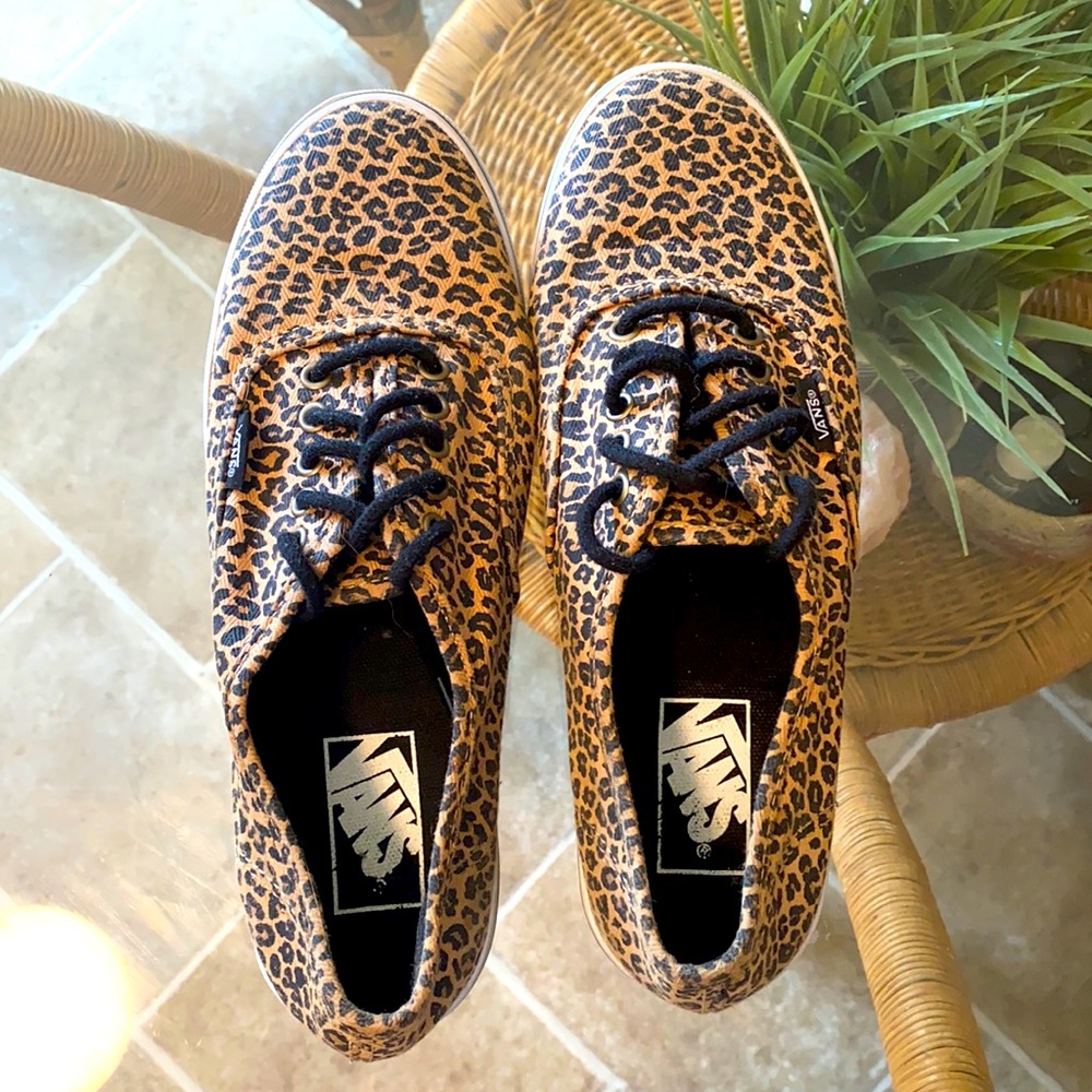 VANS cheetah print